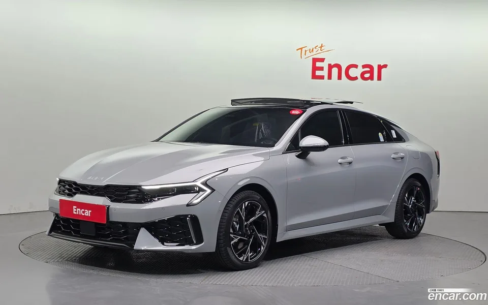 Kia K5 2.0 2026 — фото 1, купить с доставкой в Москву