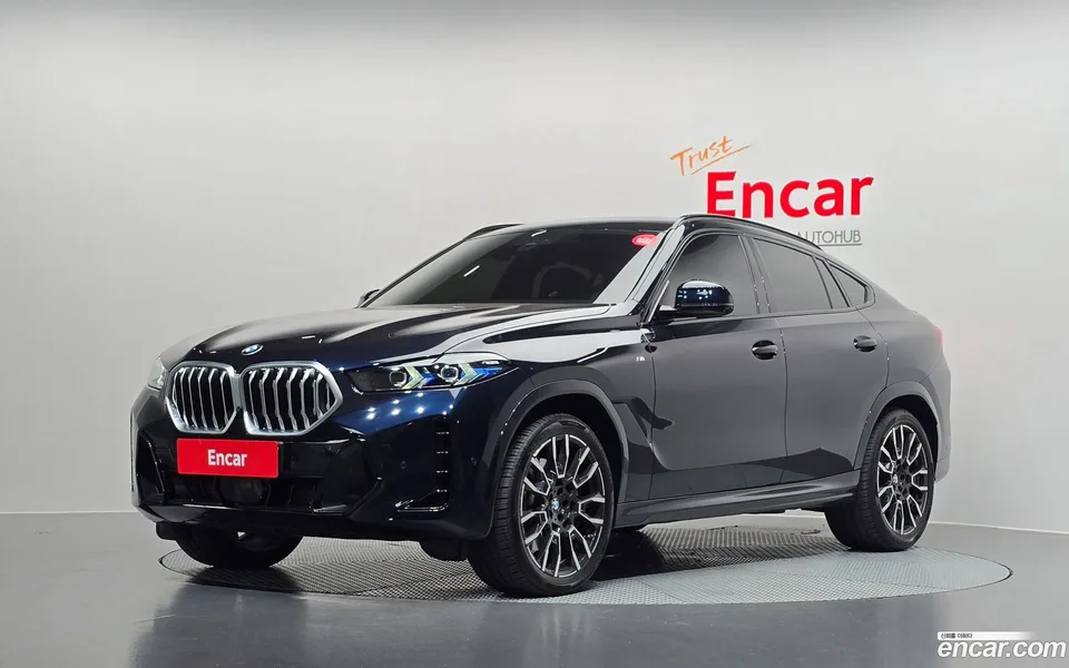 BMW X6 xDrive40i M 2025 — фото 1, купить с доставкой в Москву