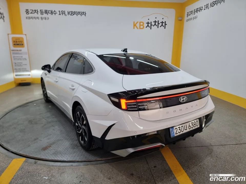 Hyundai Sonata The Edge 2.0 2024 — миниатюра 2