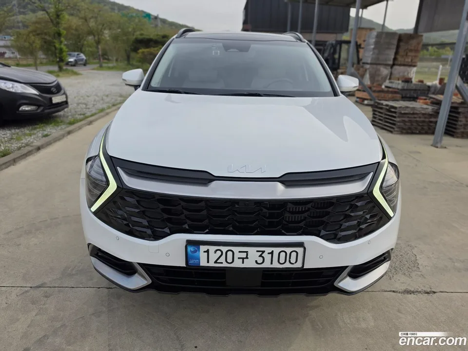 Kia Sportage 1.6 2WD 2023 — фото 1, купить с доставкой в Москву