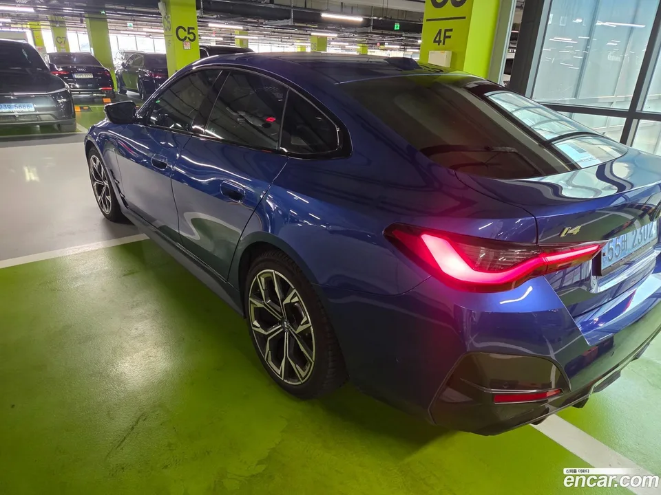 BMW i4 eDrive40 M 2022 — миниатюра 2