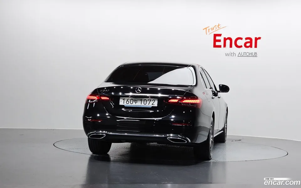 Mercedes-Benz E-Class E250 2023 — миниатюра 4