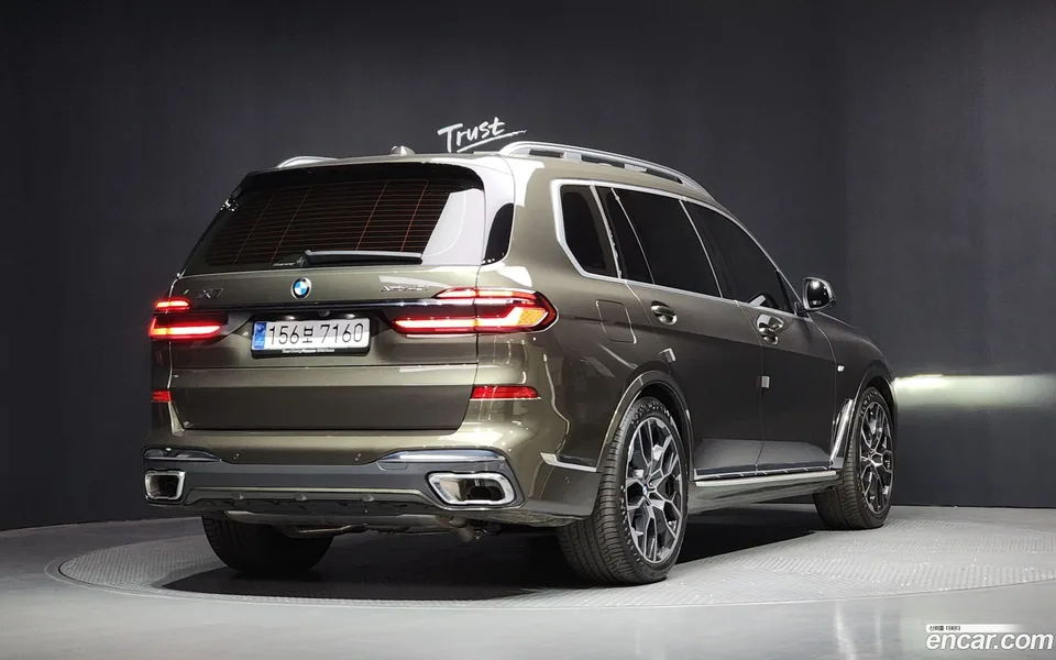 BMW X7 xDrive 40i M 6 2025 — миниатюра 2