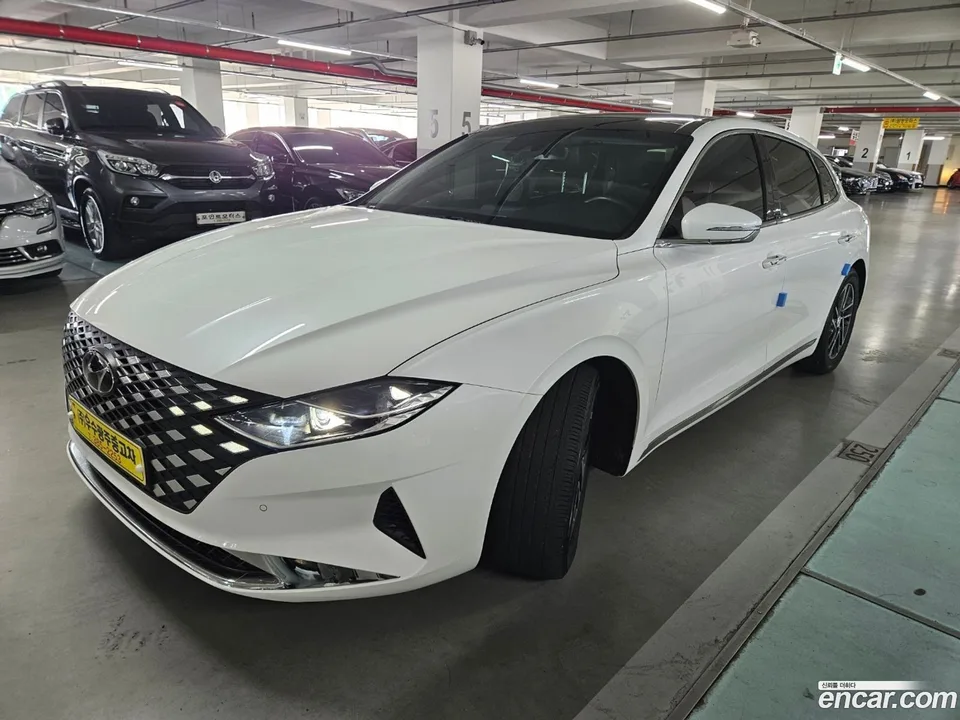Hyundai Grandeur IG 2.5 2022 — фото 1, купить с доставкой в Москву