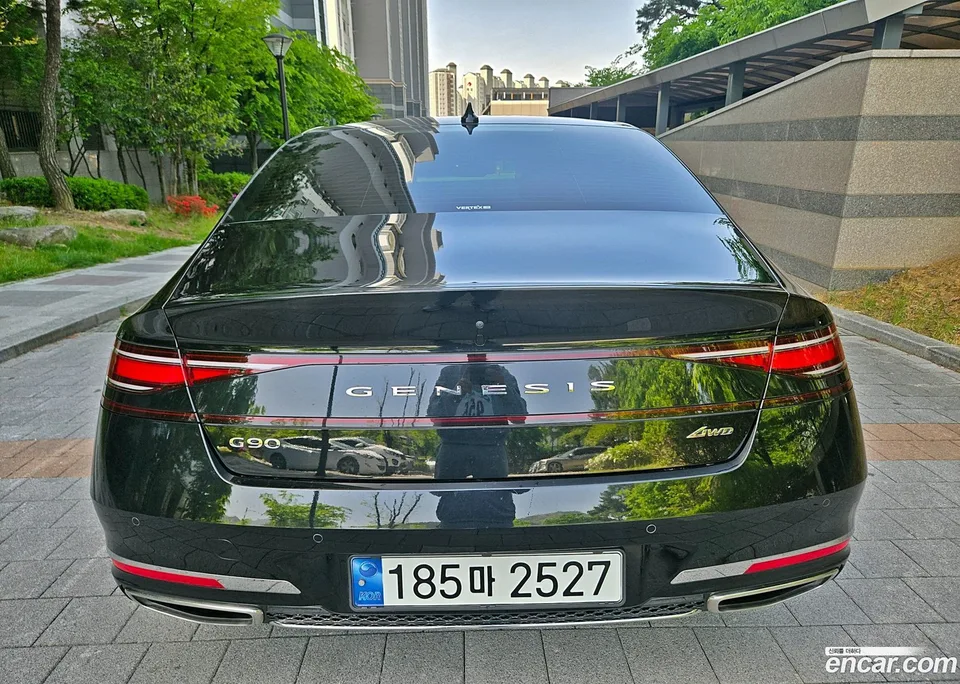 Genesis G90 3.5 AWD 2023 — миниатюра 5