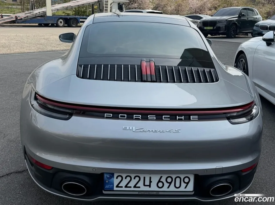 Porsche 911 4S 2024 — миниатюра 4