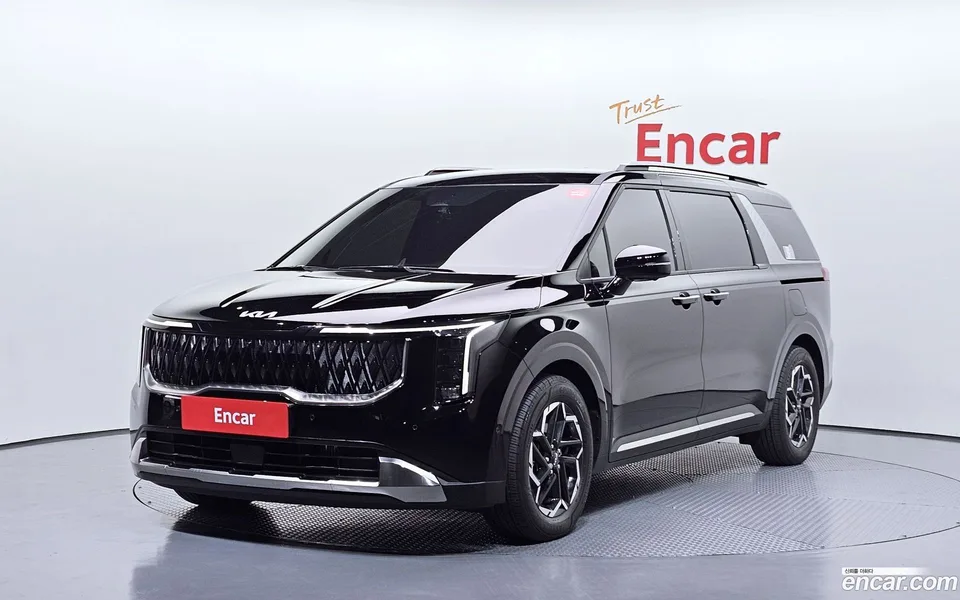 Kia Carnival 9 2024 — фото 1, купить с доставкой в Москву