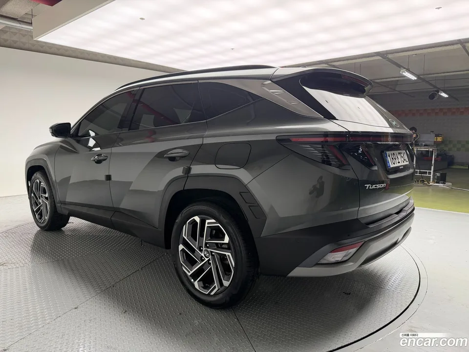 Hyundai Tucson NX4 1.6 2WD 2024 — миниатюра 2