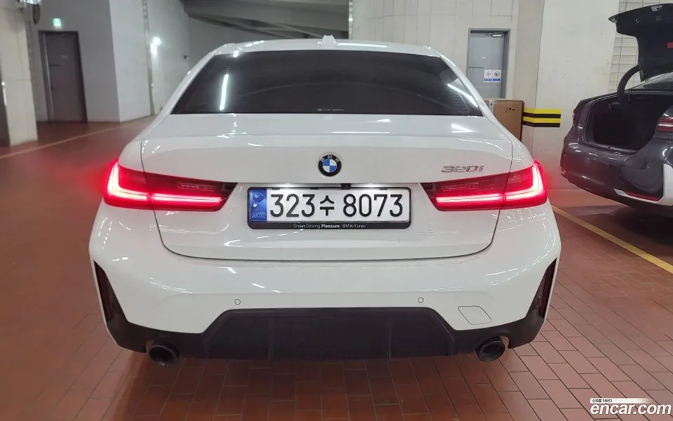 BMW 3 Series 320i M 2024 — миниатюра 3