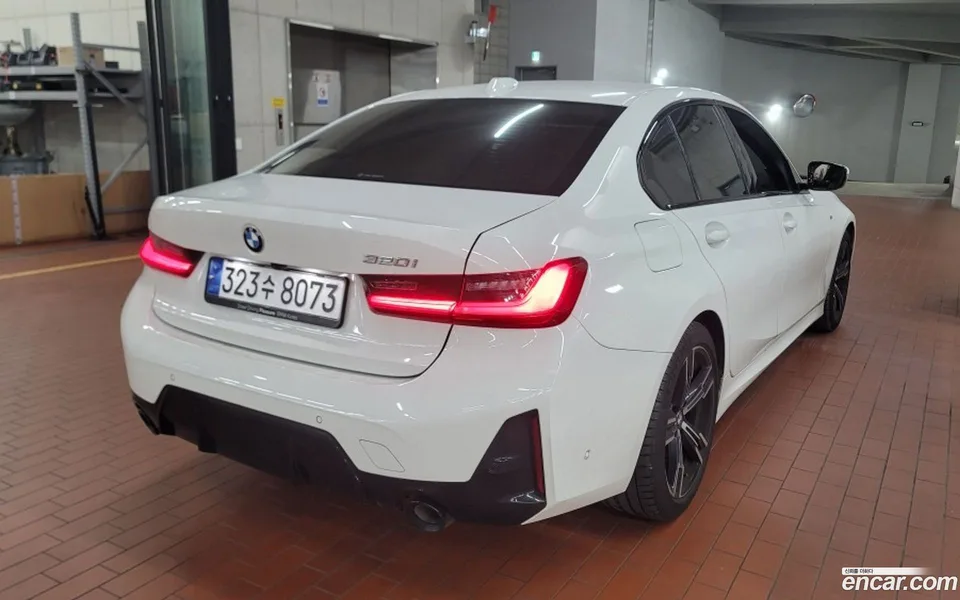BMW 3 Series 320i M 2024 — миниатюра 4