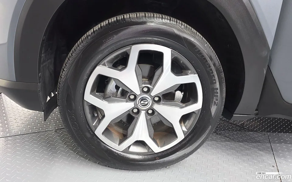 KG Mobility Torres 1.5 2WD 2022 — миниатюра 5