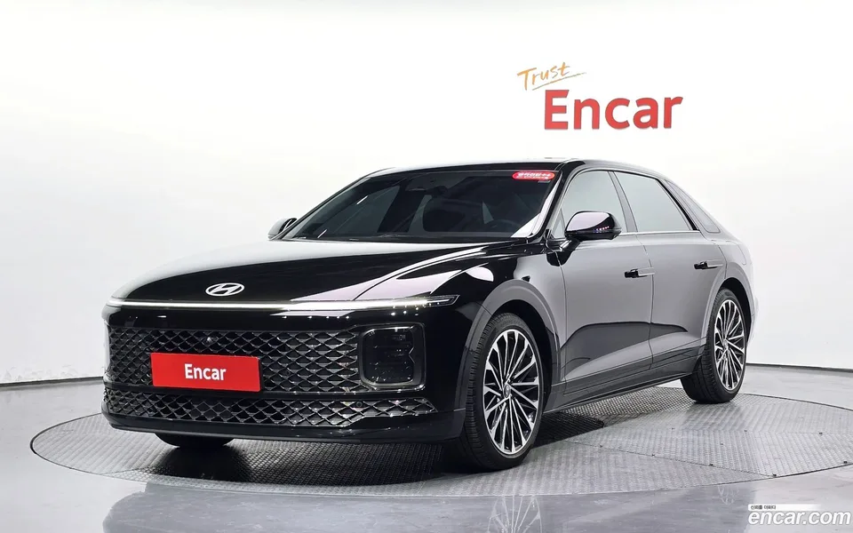 Hyundai Grandeur 2.5 2WD 2025 — фото 1, купить с доставкой в Москву
