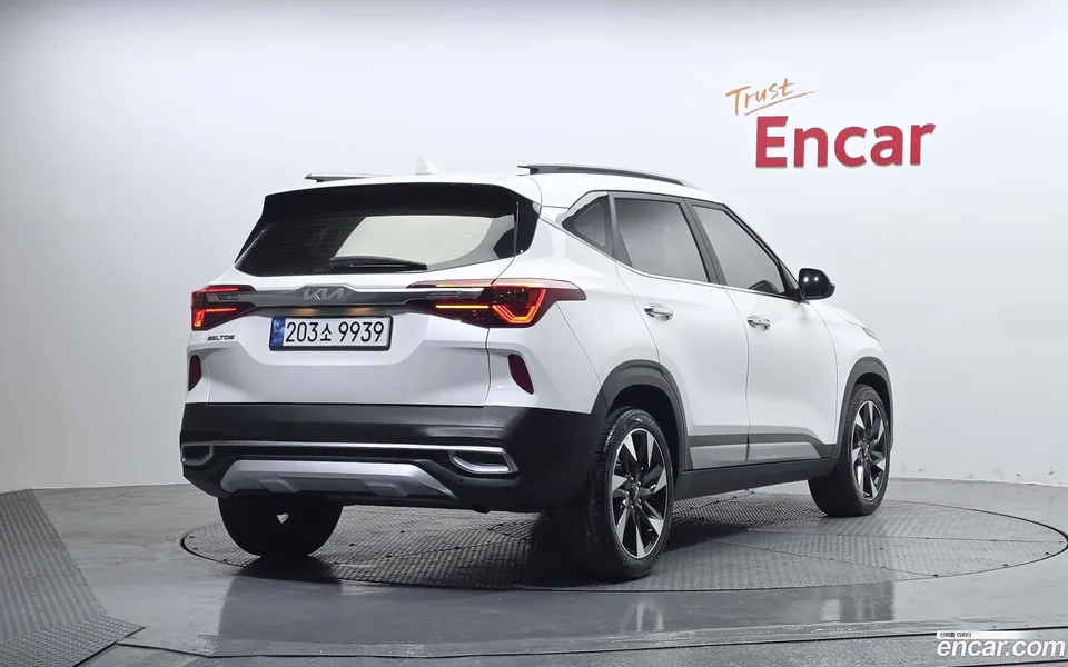 Kia Seltos 1.6 2WD 2022 — миниатюра 2