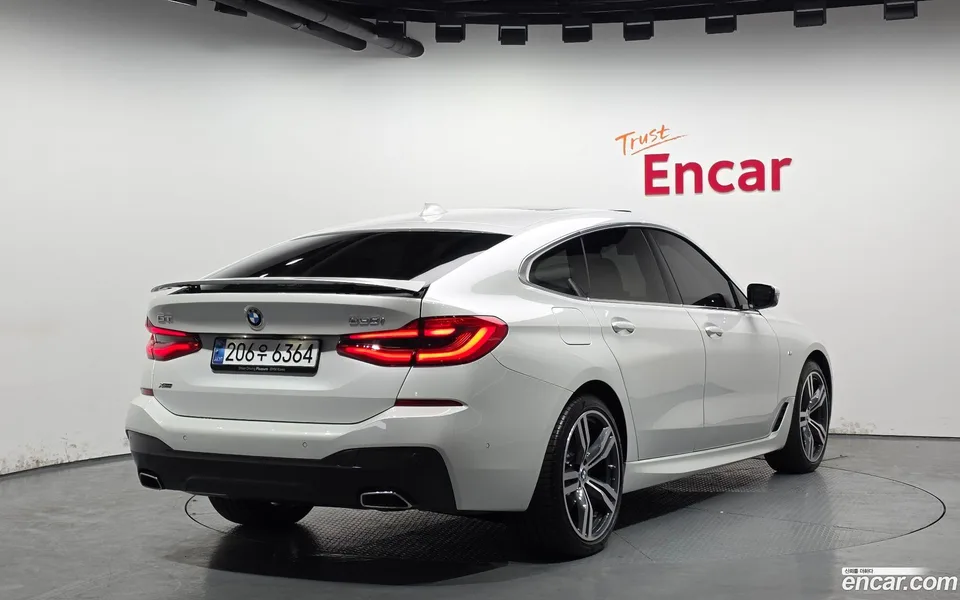 BMW 6 Series GT 630i xDrive M 2024 — миниатюра 2