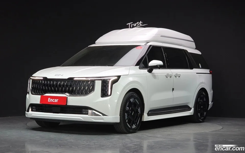 Kia Carnival HEV 9 () 2024 — фото 1, купить с доставкой в Москву