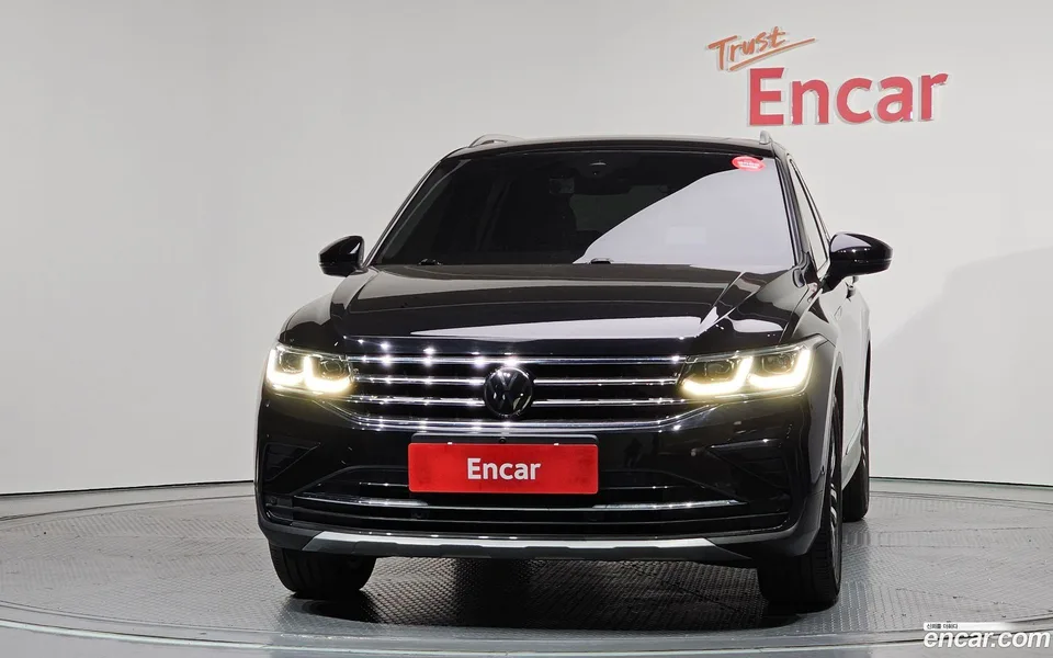 Volkswagen Tiguan 2.0 TDI 2023 — миниатюра 3