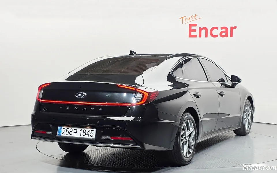 Hyundai Sonata 2.0 2022 — миниатюра 2
