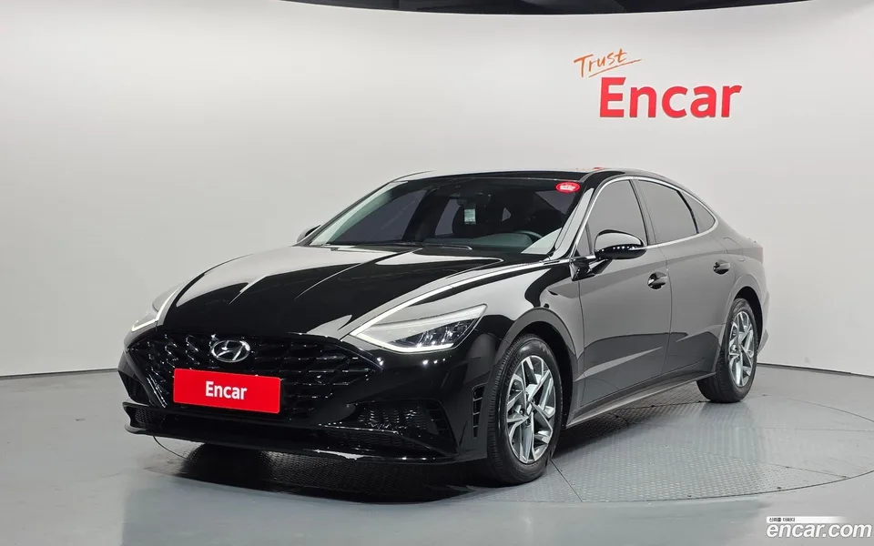 Hyundai Sonata 2.0 2022 — фото 1, купить с доставкой в Москву
