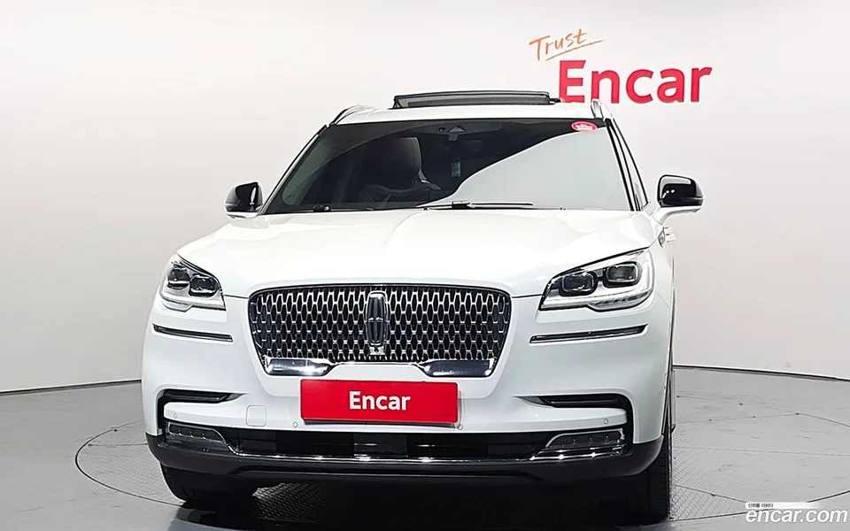 Lincoln Aviator 3.0 AWD 2023 — миниатюра 3