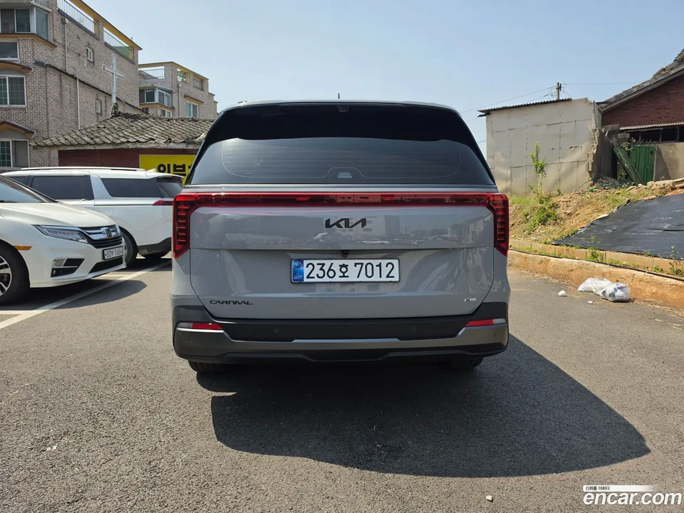 Kia Carnival HEV 9 X Line 2026 — миниатюра 4