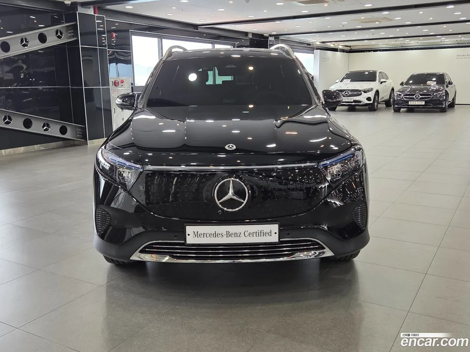 Mercedes-Benz EQB EQB300 4MATIC 2025 — миниатюра 2