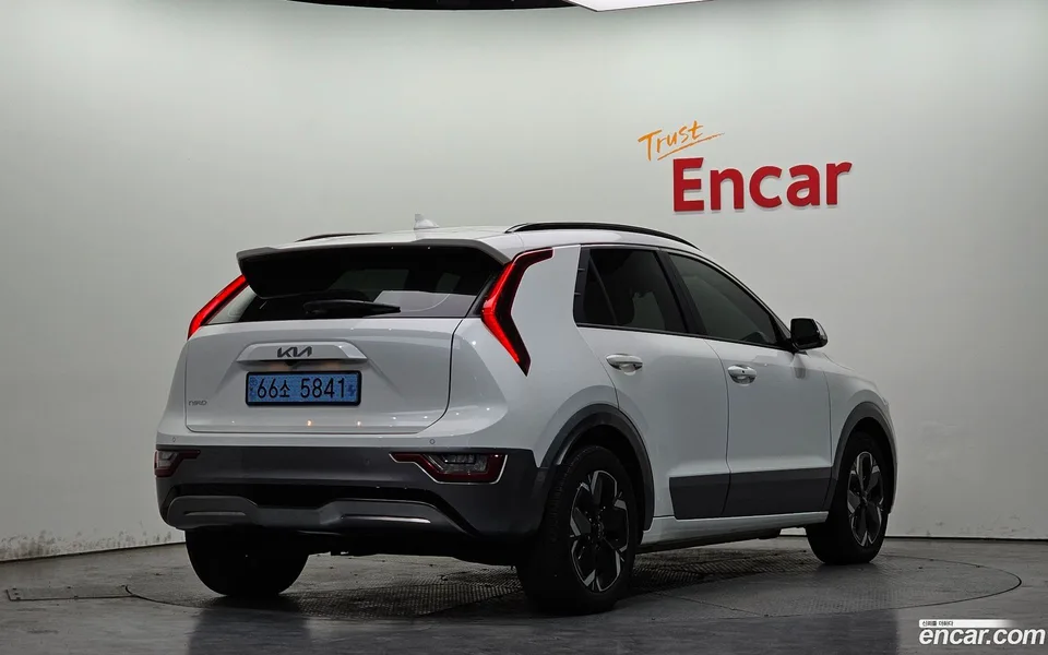 Kia Niro EV 2024 — миниатюра 2