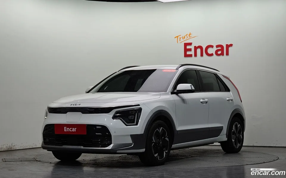 Kia Niro EV 2024 — фото 1, купить с доставкой в Москву