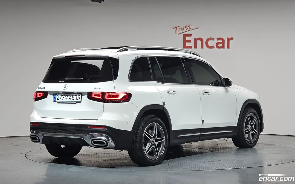 Mercedes-Benz GLB-Class GLB250 4MATIC 2023 — миниатюра 2