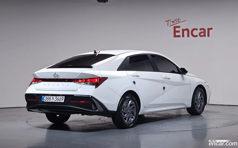 Hyundai Avante CN7 1.6 2025 — миниатюра 2