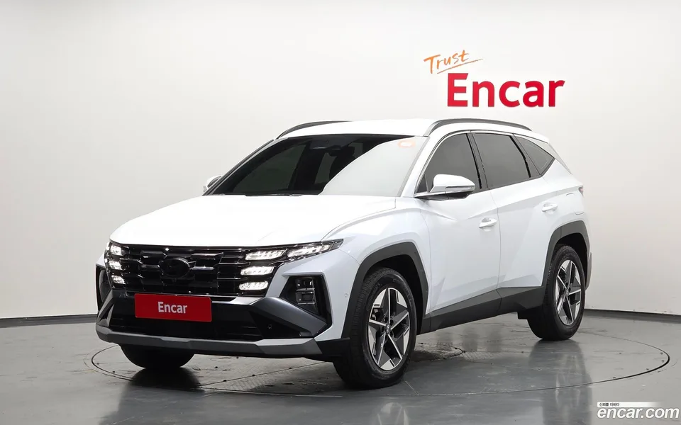 Hyundai Tucson Hybrid NX4 HEV 1.6 4WD 2025 — фото 1, купить с доставкой в Москву