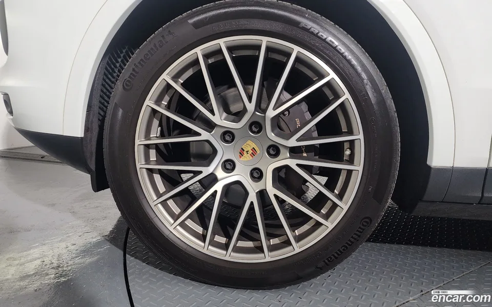 Porsche Cayenne 3.0 2023 — миниатюра 5