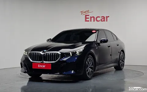 BMW 5 Series (G60) 2025 купить в Москве