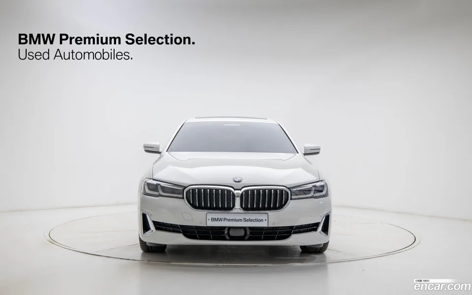 BMW 5 Series 520i 2022 — миниатюра 3