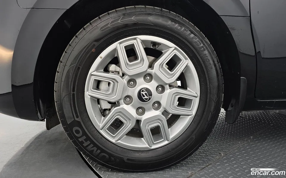 Hyundai Staria L3.5 3 2025 — миниатюра 5