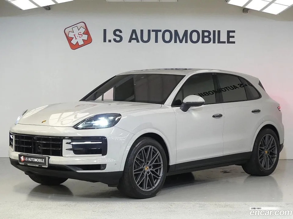 Porsche Cayenne 3.0 2024 — фото 1, купить с доставкой в Москву