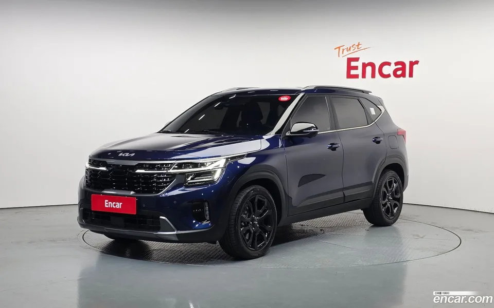 Kia Seltos 1.6 2WD 2022 — фото 1, купить с доставкой в Москву