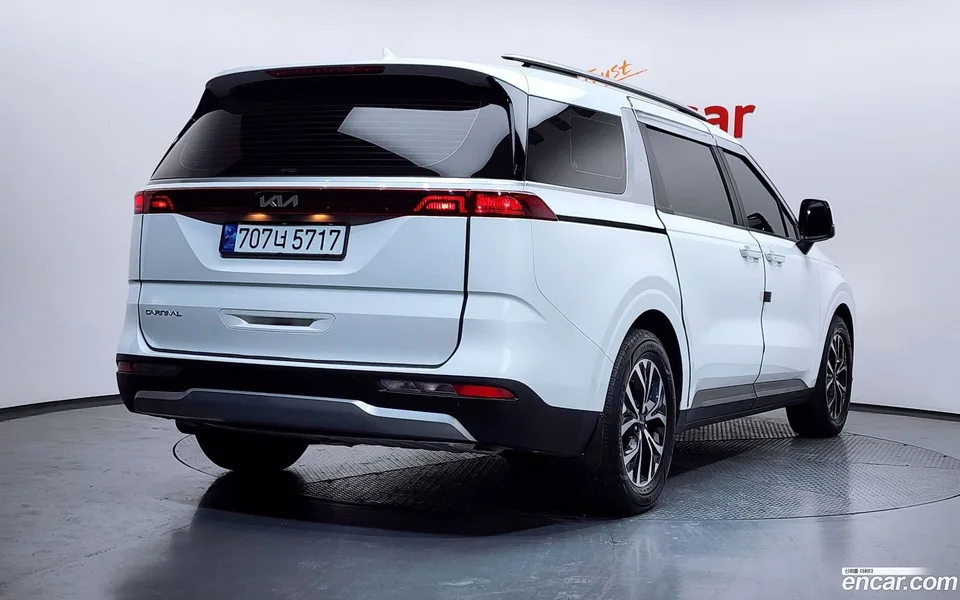 Kia Carnival 11 2023 — миниатюра 2