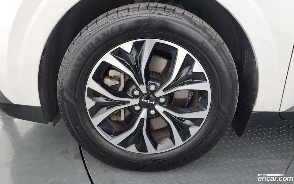 Kia Carnival 11 2023 — миниатюра 5