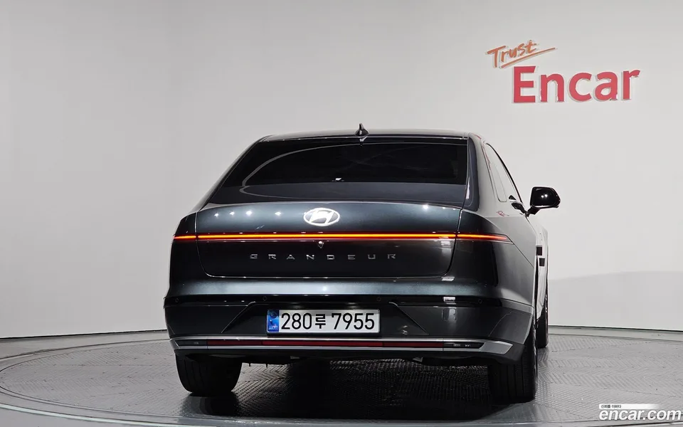 Hyundai Grandeur 3.5 4WD 2023 — миниатюра 4