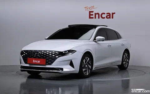 Hyundai Grandeur IG Hybrid 2022 buy in Moscow