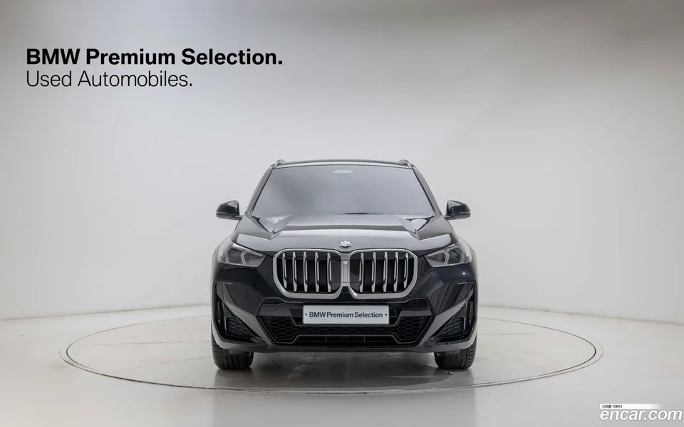 BMW X1 xDrive 20i M 2025 — миниатюра 2