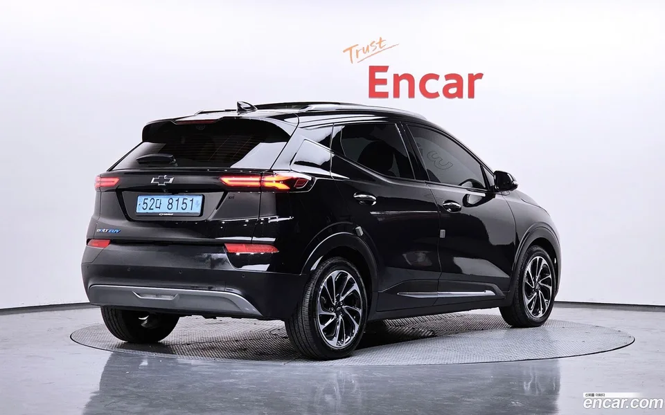 Chevrolet Bolt EUV 2023 — миниатюра 2