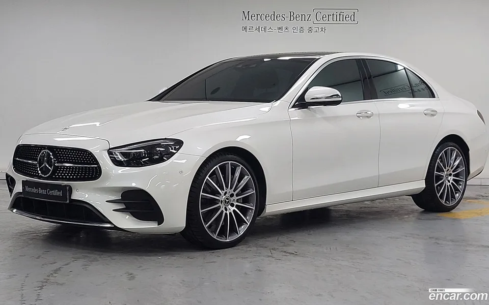 Mercedes-Benz E-Class E350 4MATIC AMG Line 2022 — фото 1, купить с доставкой в Москву