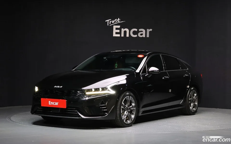 Kia K5 Hybrid 2023 — фото 1, купить с доставкой в Москву