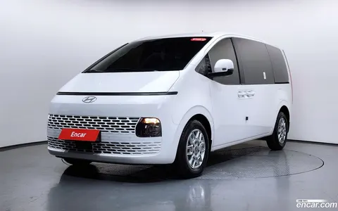 Hyundai Staria 2025 купить в Москве