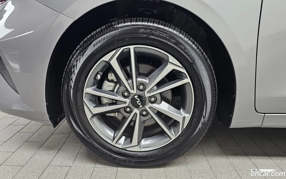 Kia K3 1.6 2022 — миниатюра 5