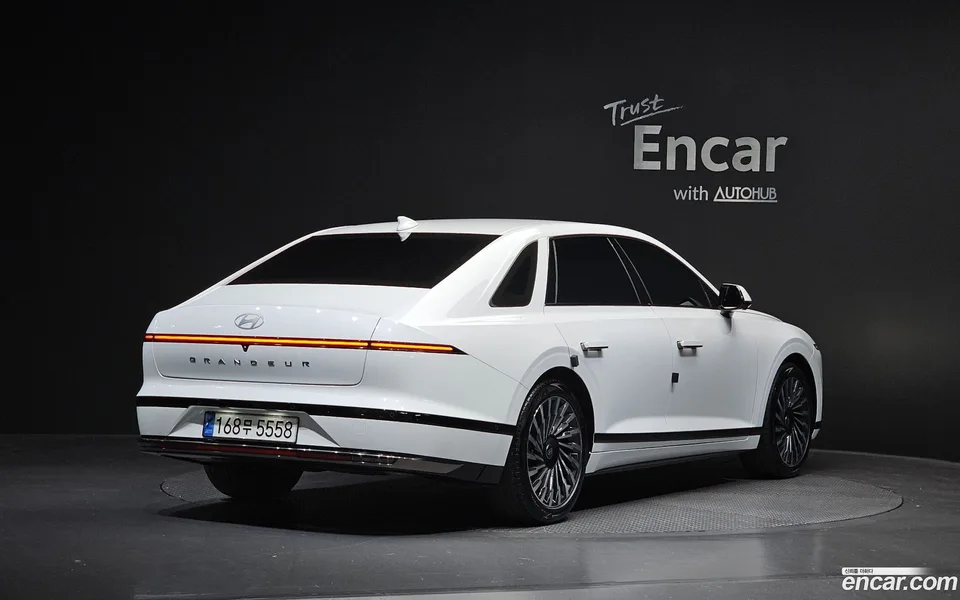 Hyundai Grandeur Hybrid 2023 — миниатюра 2