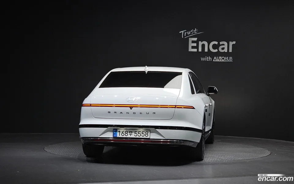 Hyundai Grandeur Hybrid 2023 — миниатюра 4