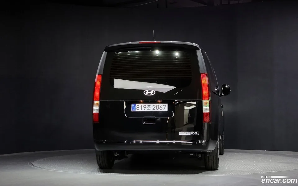 Hyundai Staria HEV 1.6 5 2025 — миниатюра 4