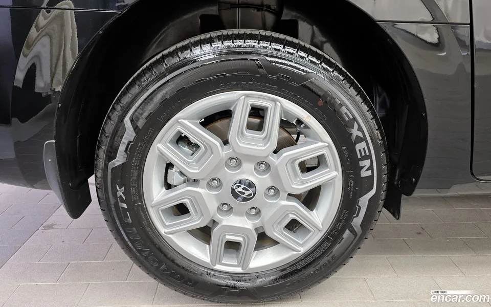 Hyundai Staria HEV 1.6 5 2025 — миниатюра 5